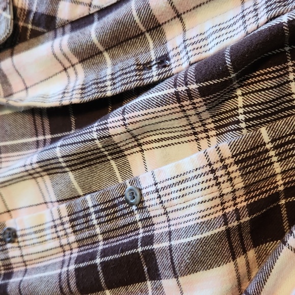 SWS Ladies hooded flannel top, size Medium - Picture 3 of 6